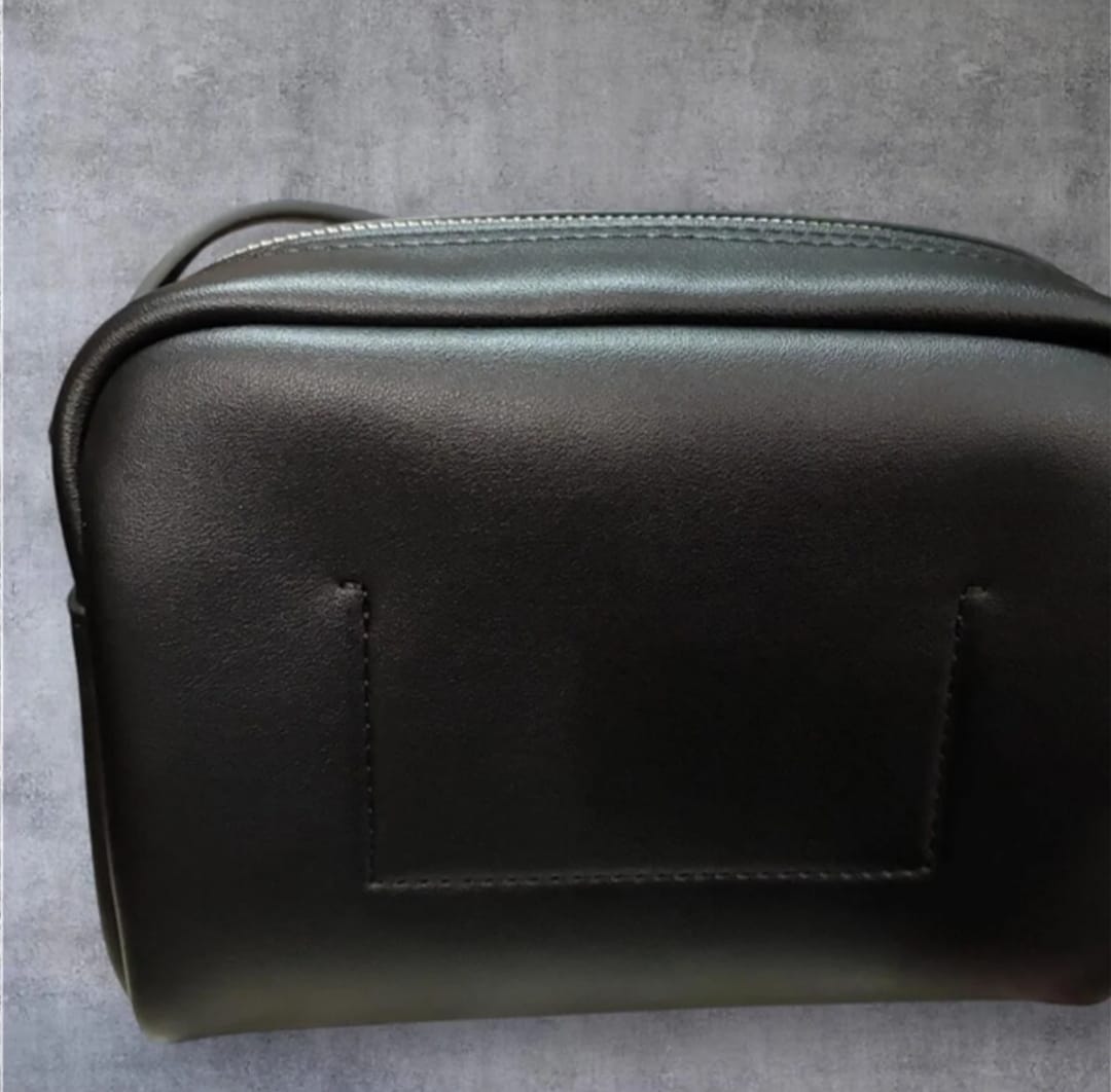 Borsa CALVIN KLEIN con tracolla regolabile