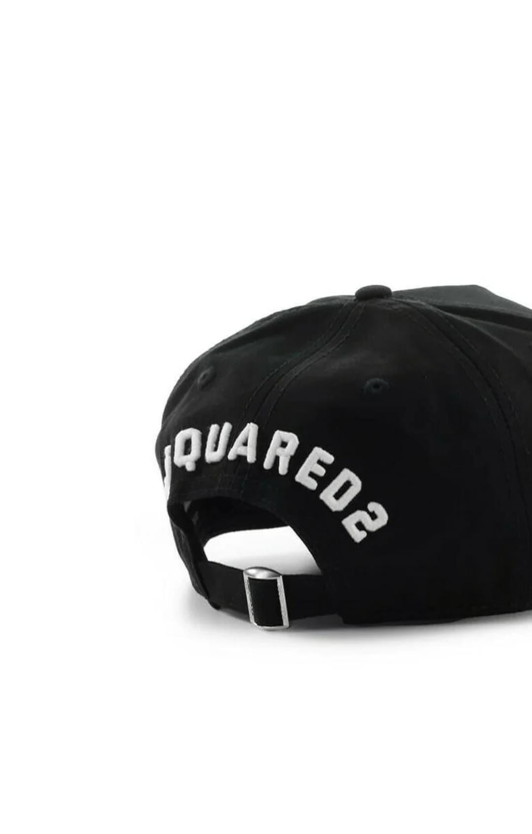 Cappello  DSQUARED2 RICAMATO