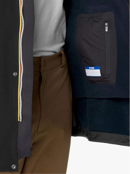 Giubbotto K-WAY lungo con cappuccio.